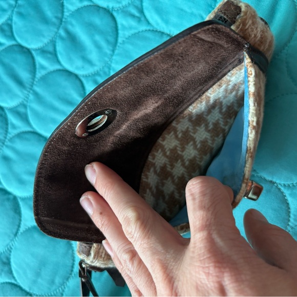 Coach Brown and Cream Clutch - Picture 4 of 6